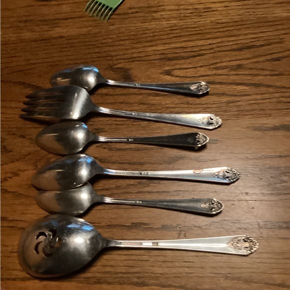 Serving pieces - Picture 6 of 11